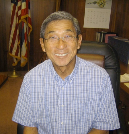 Mayor Harry Kim, Olaa School Alumnus